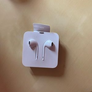Apple Headphones